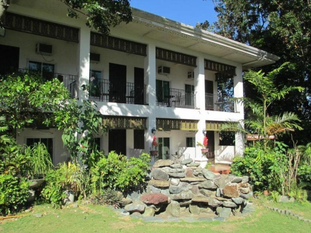 Reddoorz Plus @ Rio Grande De Laoag Resort Hotel Ilocos Norte Sidiran Exterior photo